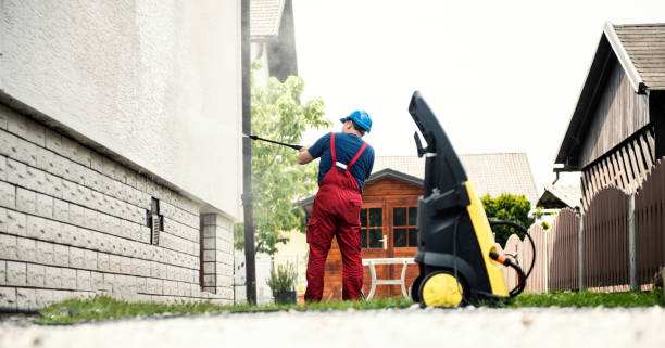 Best Pool Deck Cleaning  in Milton, WV